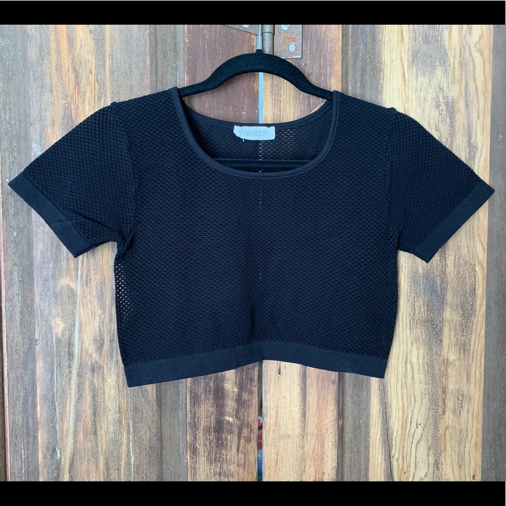 NWOT FOREVER 21 black fishnet crop top t-shirt